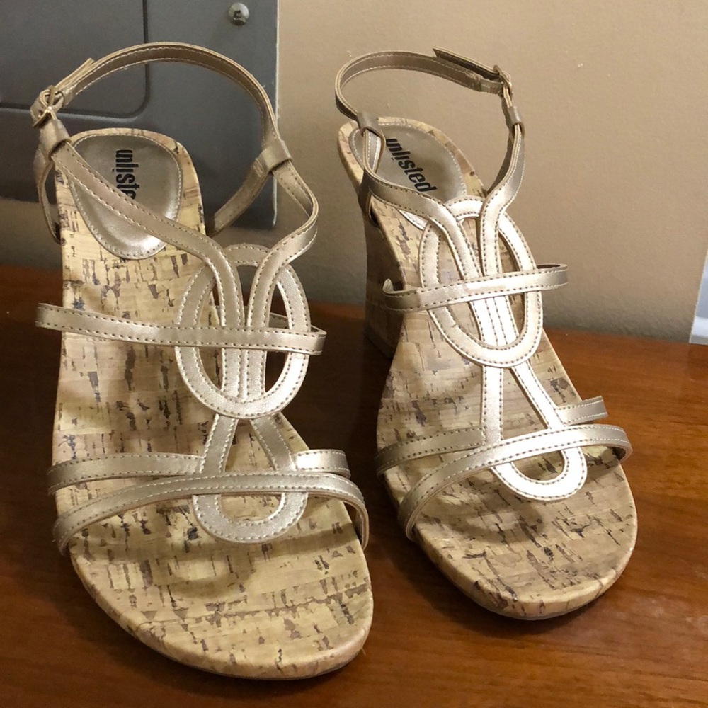 Gold Wedges